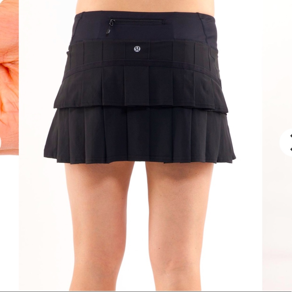 Lululemon Pace Setter Skirt - Size 6 Black